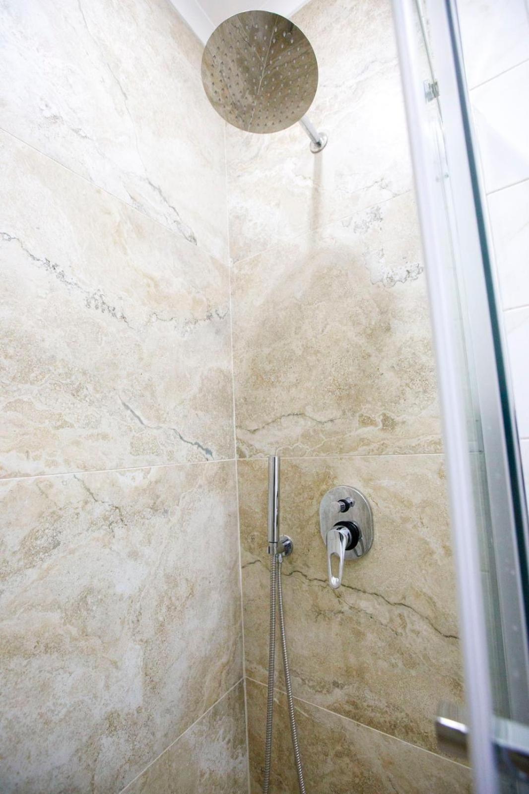 B&B Le Stanze Di Aurora Napoli Bagian luar foto