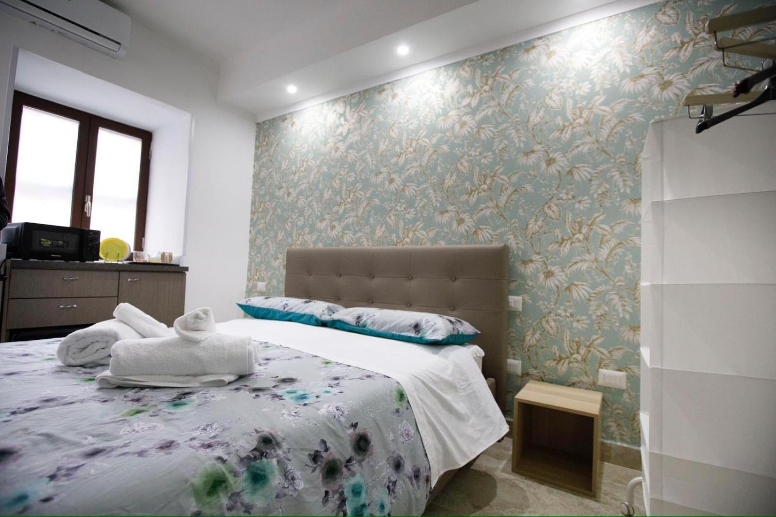 B&B Le Stanze Di Aurora Napoli Bagian luar foto